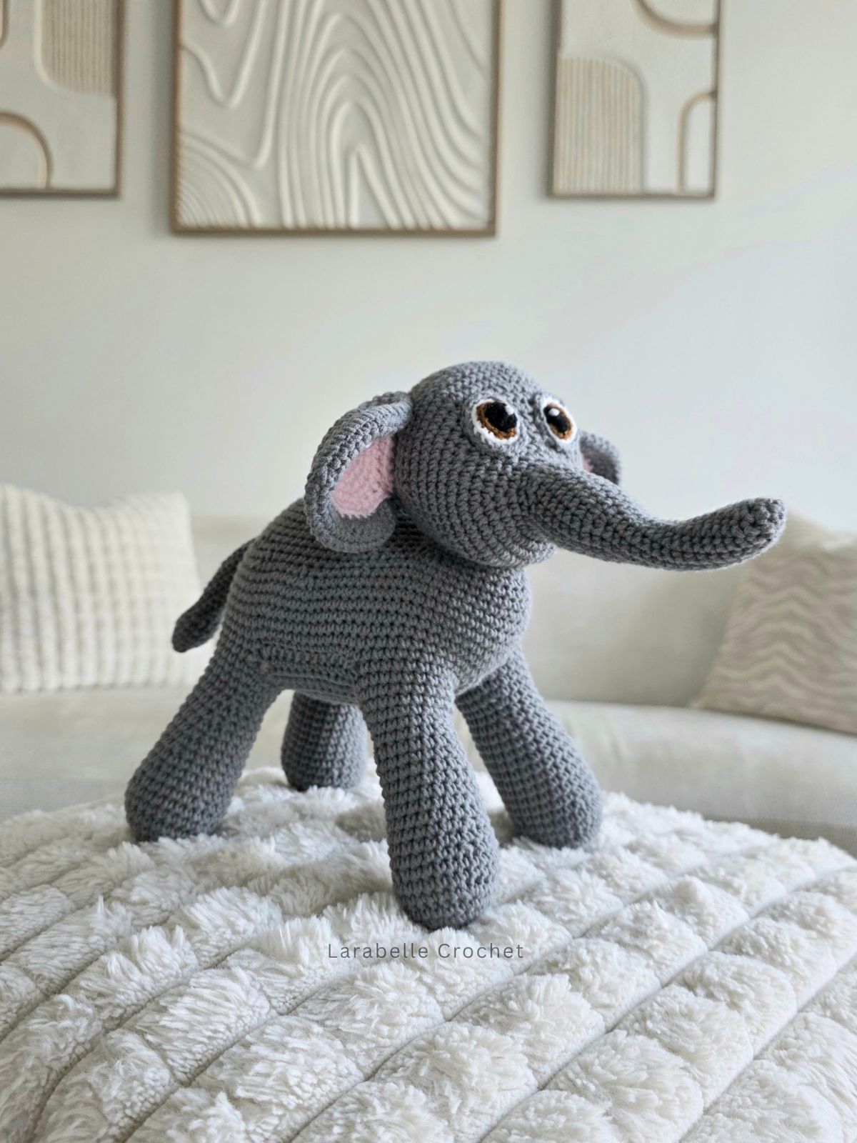 Side view of elephant crochet amigurumi